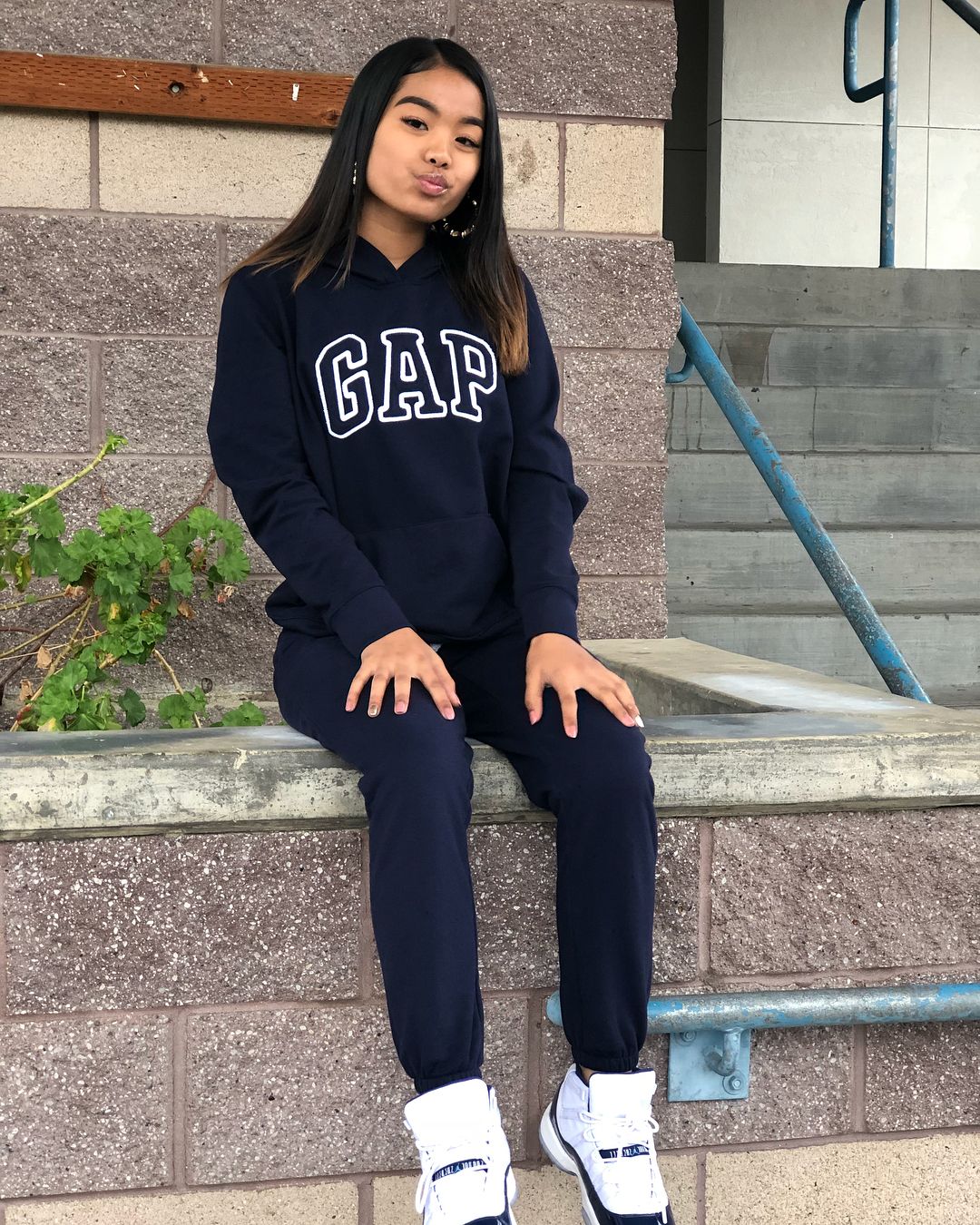 sudadera-gap-191uti-1.jpg