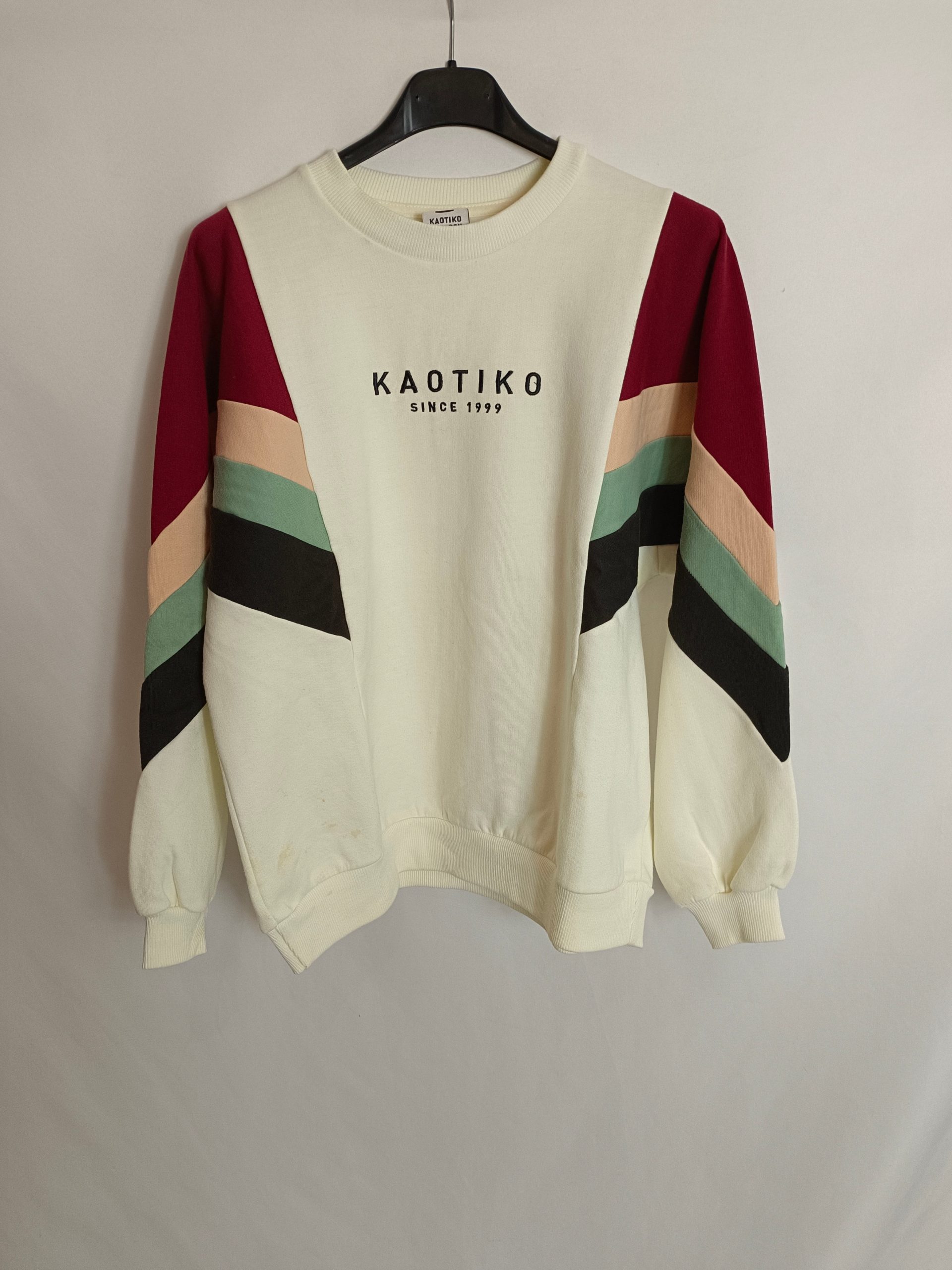 sudadera-kaotiko-801now-1.jpg