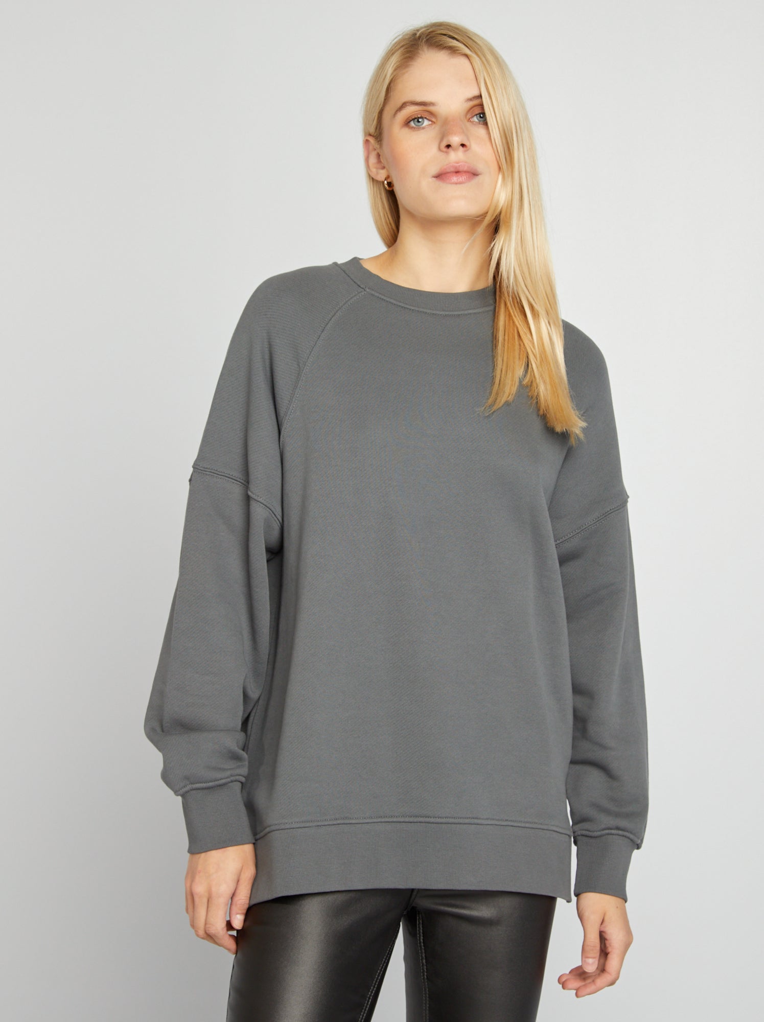 sudadera-oversize-mujer-638php-1.jpg