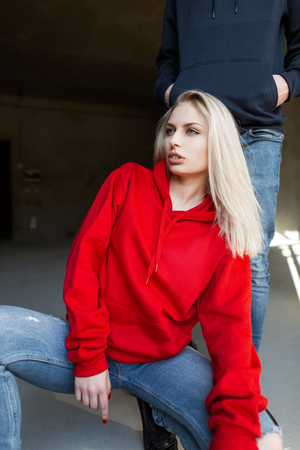 sudadera-roja-mujer-067nnc-1.jpg