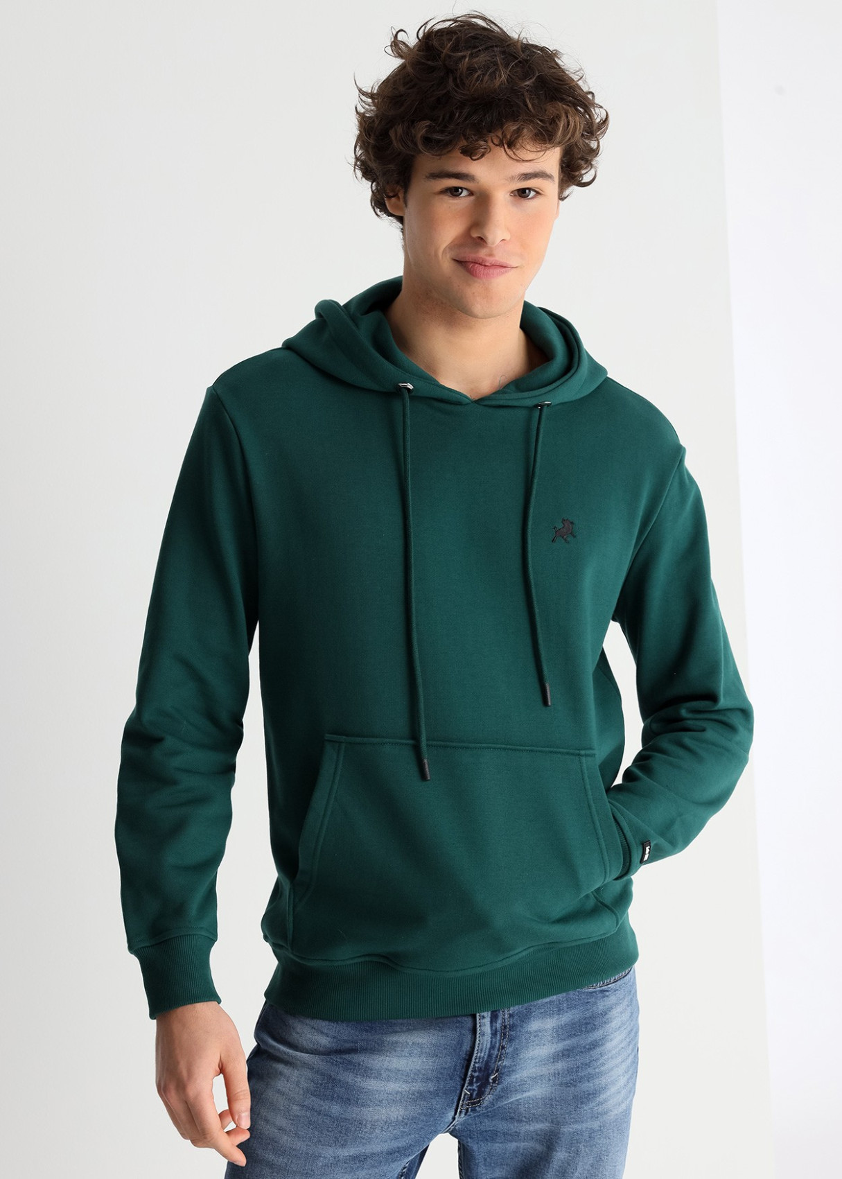 sudadera-verde-hombre-963kbb-1.jpg